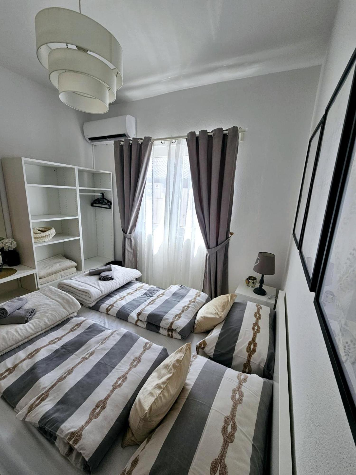 Apartment Melani Vir Exterior photo